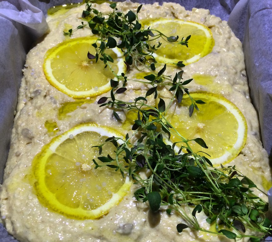Focaccia med sitron og timian